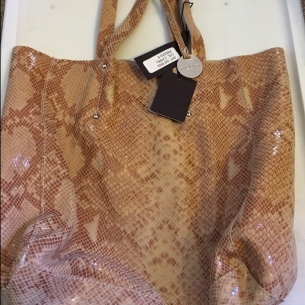Sexy Pulicati Italian leather bag